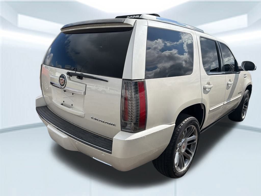 Used 2013 Cadillac Escalade Premium image 12