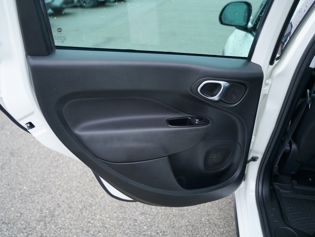 Used 2019 FIAT 500L Trekking image 25