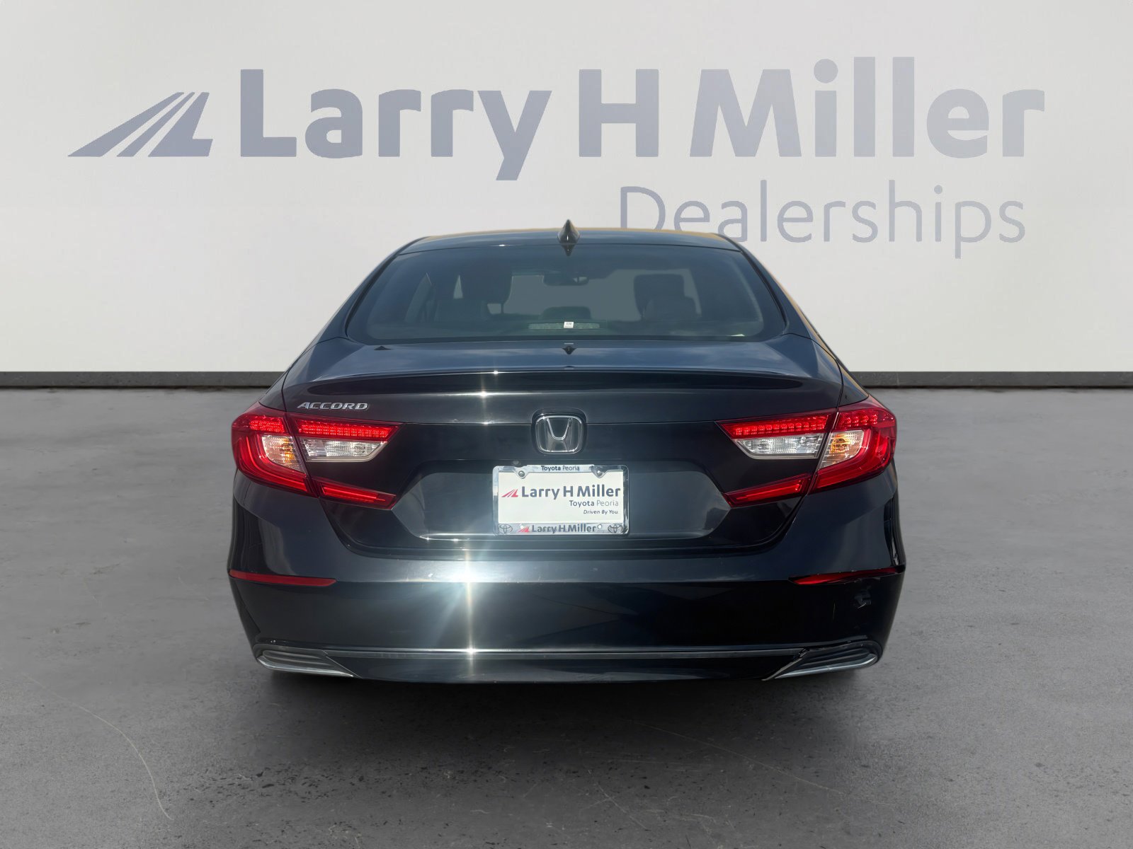 Used 2019 Honda Accord LX image 4