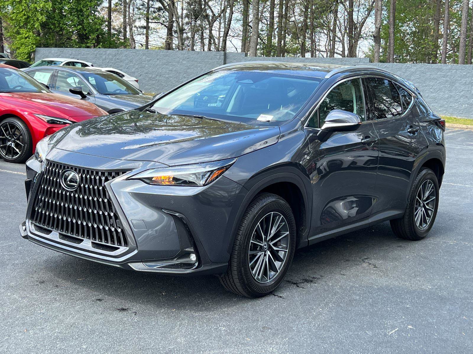 Used 2025 Lexus NX 250 FWD w/ Towing Package (2000 Lbs) image 2