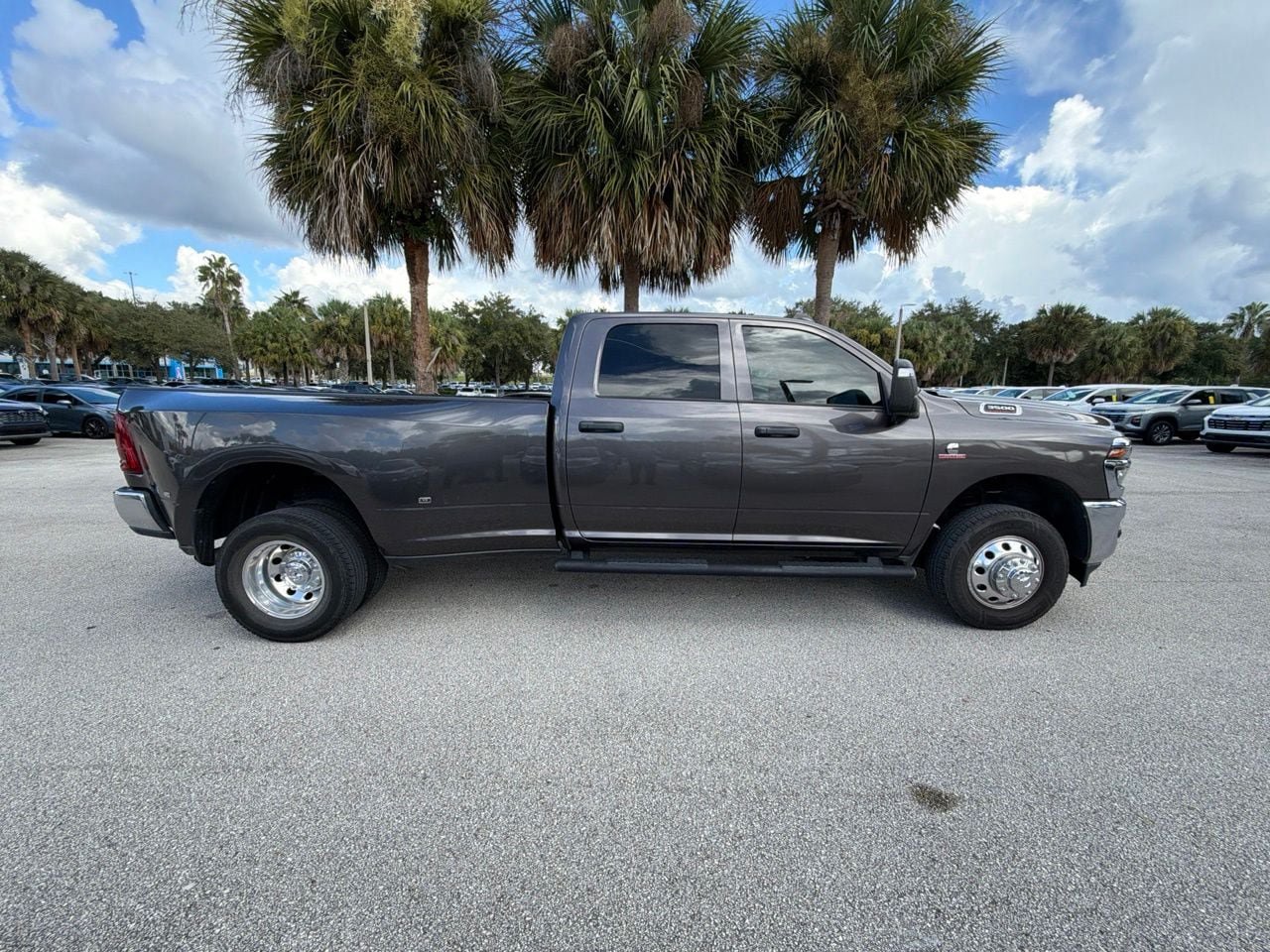 Used 2025 RAM 3500 Tradesman AWD/4WD image 5