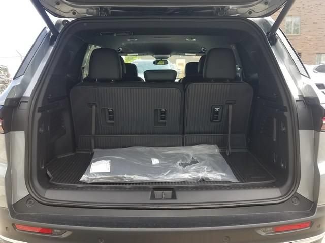 New 2026 Buick Enclave Preferred w/ LPO, Floor Liner Package FWD image 4