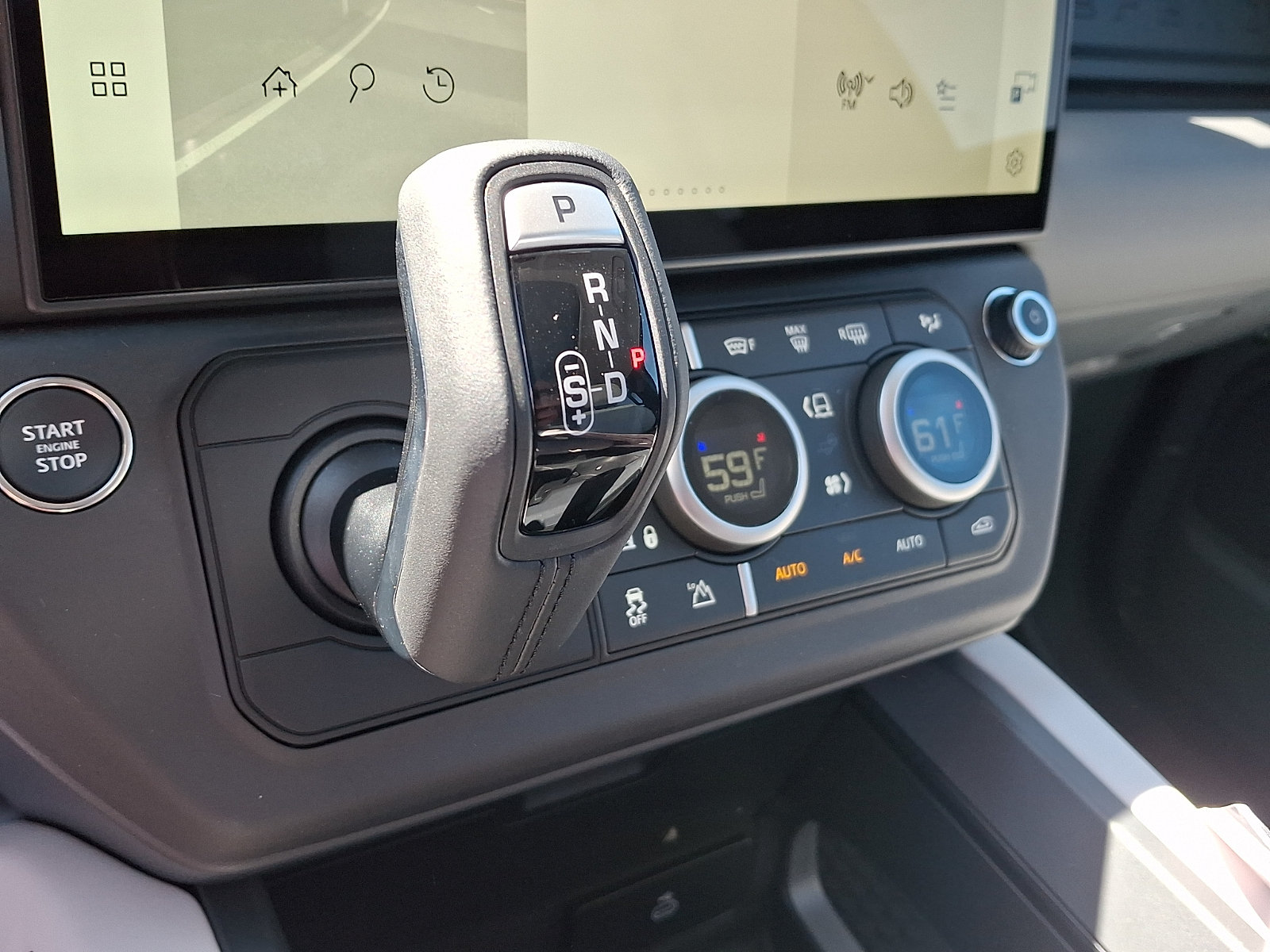 New 2026 Land Rover Defender 110 S AWD/4WD image 13