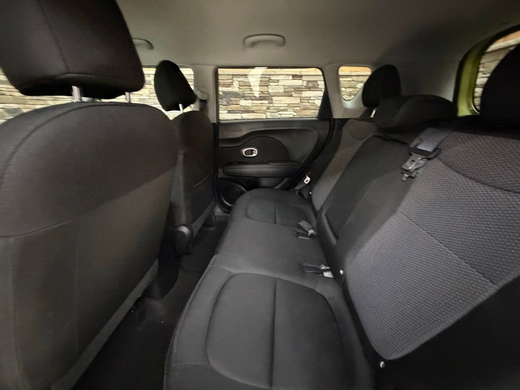 Used 2018 Kia Soul + image 23
