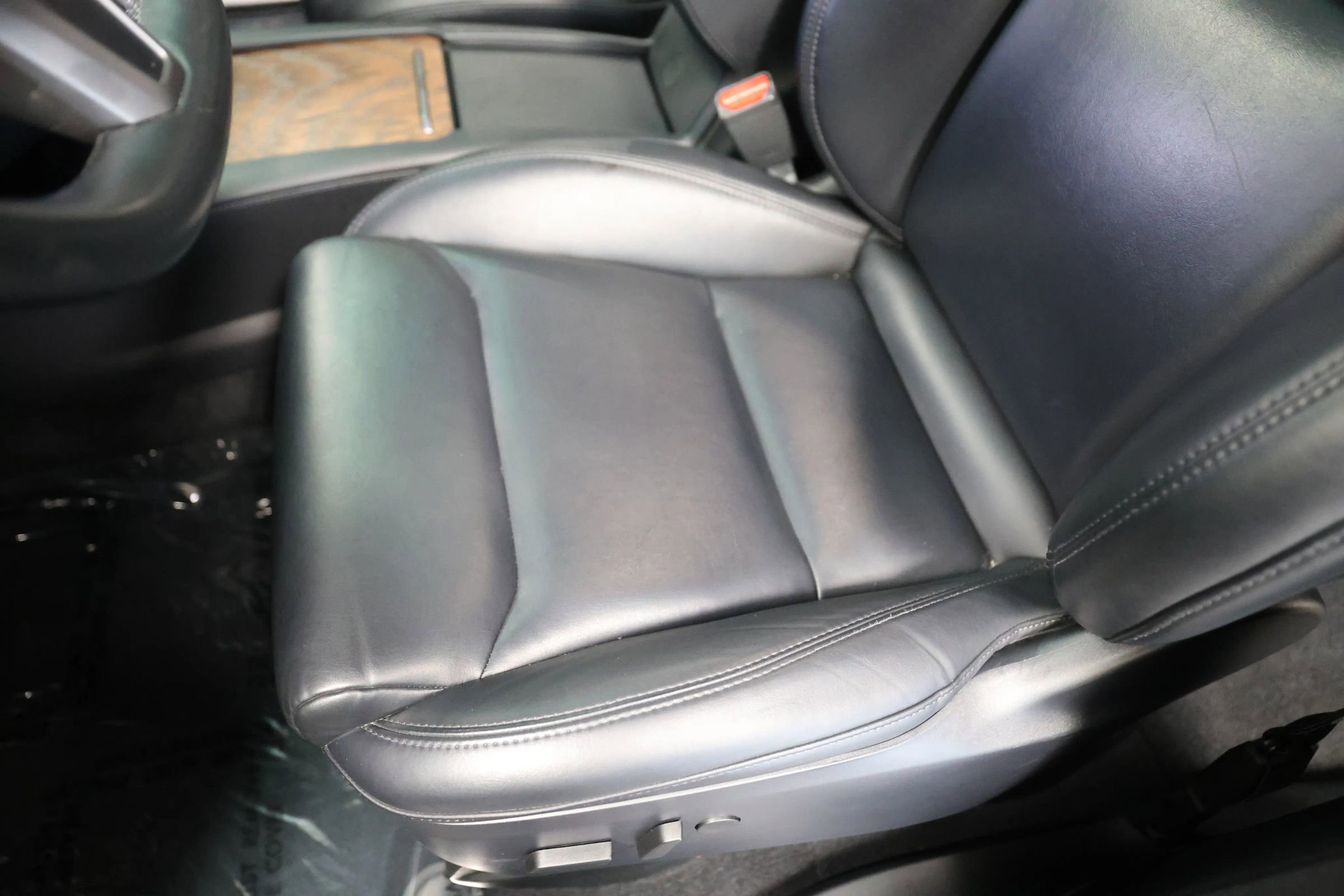 Used 2020 Tesla Model X Long Range image 24