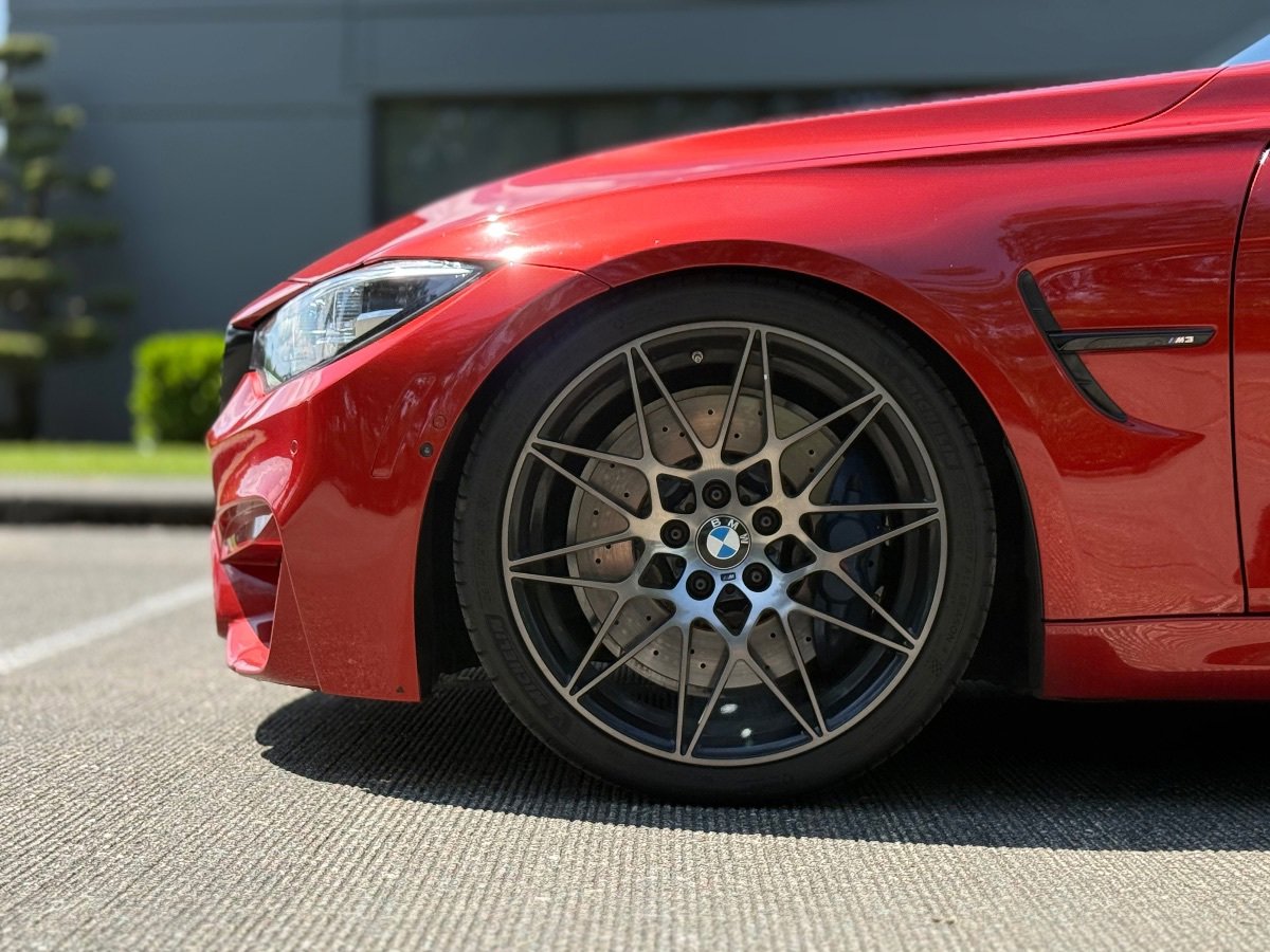 Used 2018 BMW M3 RWD image 13