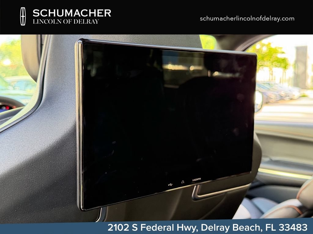 New 2026 Lincoln Navigator L Black Label AWD/4WD image 13