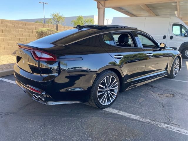 Used 2018 Kia Stinger Premium RWD image 3