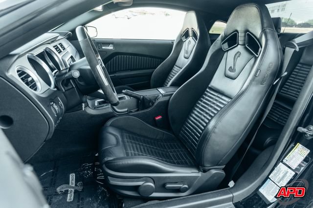 Used 2013 Ford Mustang Shelby GT500 RWD image 4