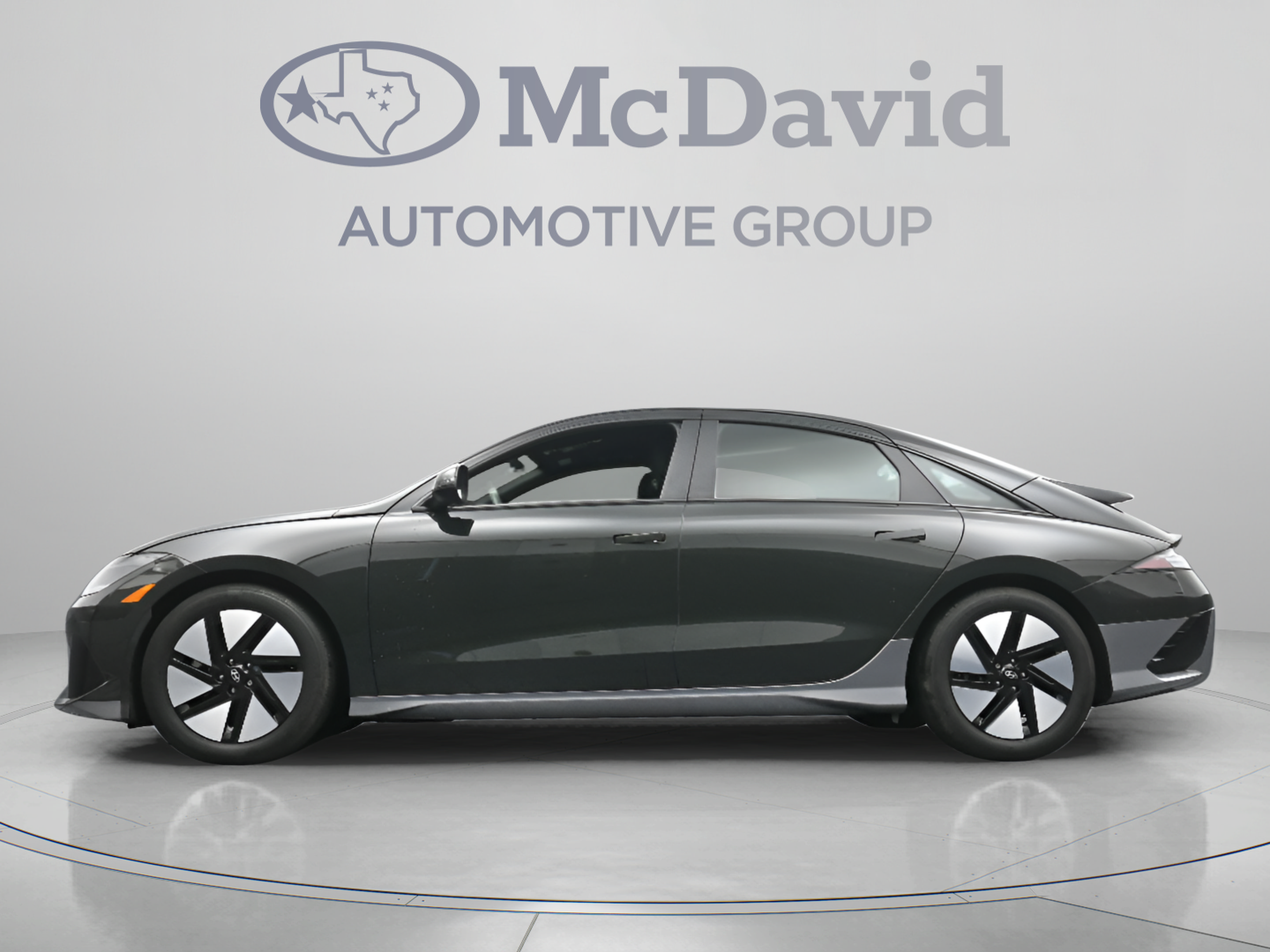 Used 2024 Hyundai Ioniq 6 SE RWD image 27