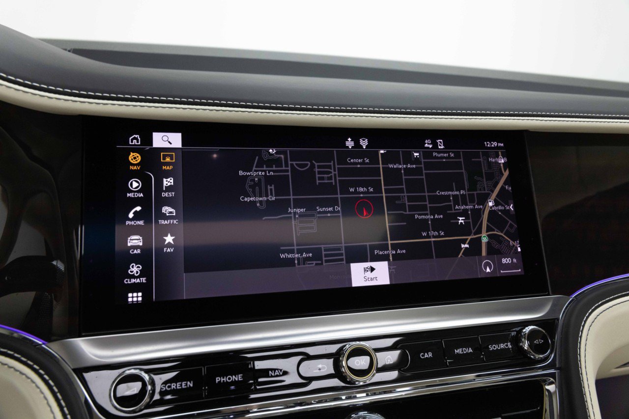 Used 2024 Bentley Flying Spur Azure AWD/4WD image 30