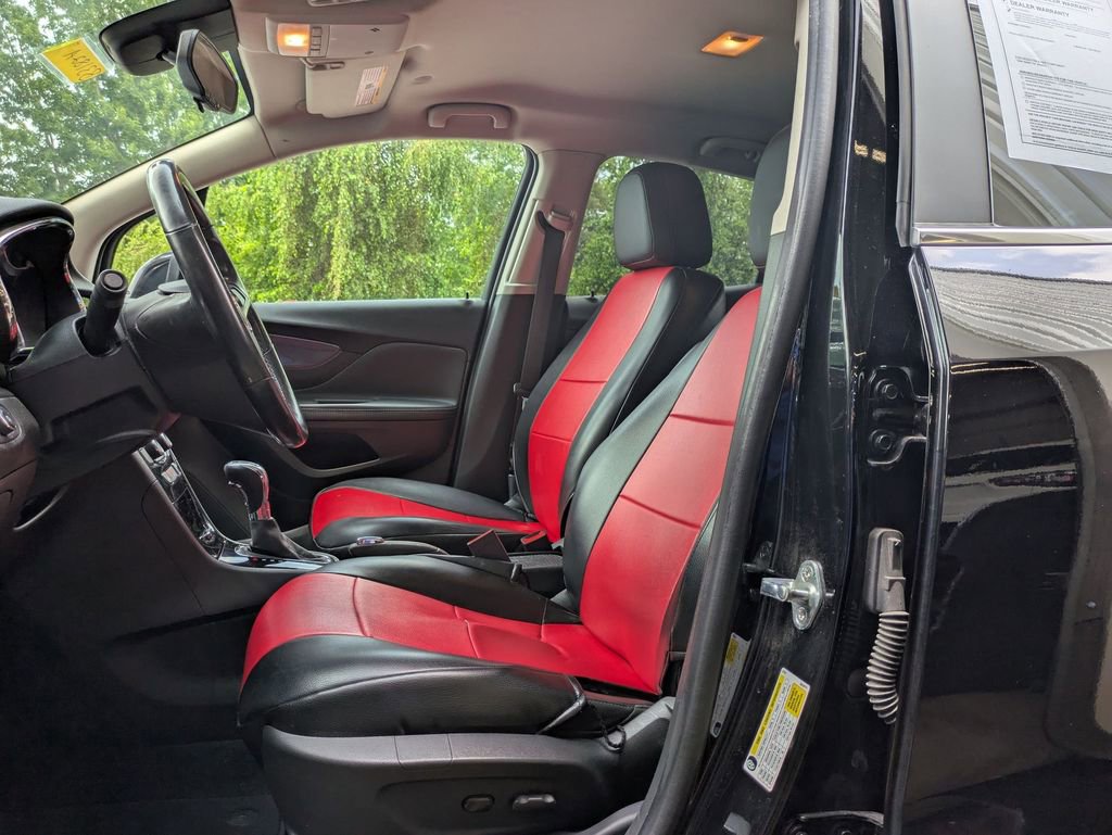 Used 2022 Buick Encore Preferred w/ Safety Package image 12