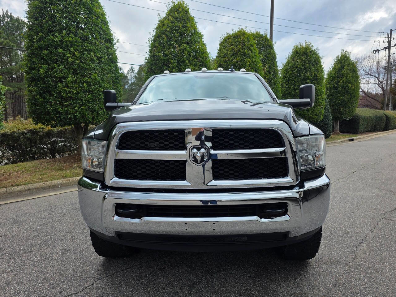 Used 2018 RAM 2500 SLT w/ Luxury Group image 9