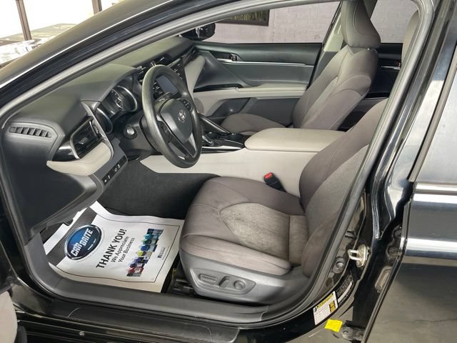 Used 2019 Toyota Camry LE FWD image 7