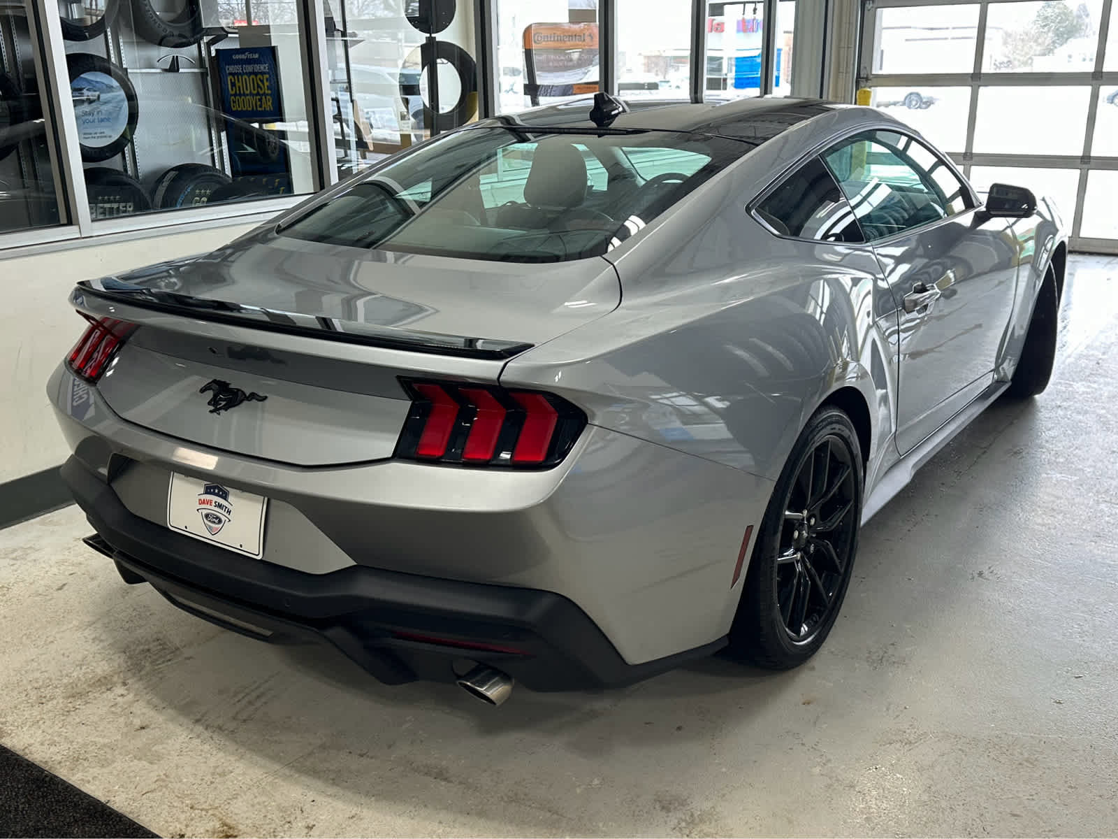 Used 2025 Ford Mustang Premium image 10