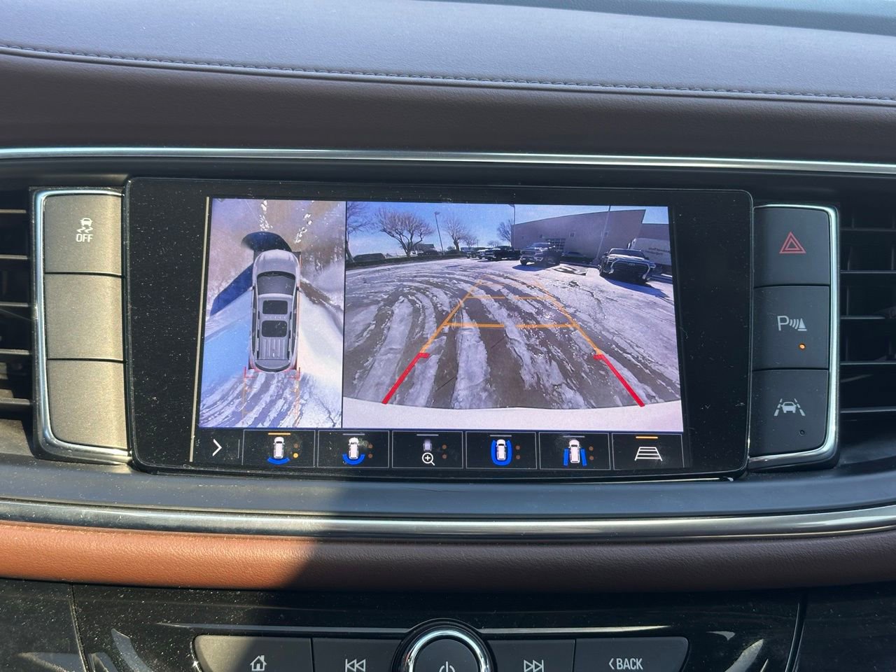 Used 2021 Buick Enclave Avenir image 40