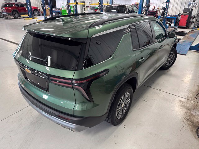 New 2027 Chevrolet Traverse LT w/ LPO, Floor Liner Package AWD/4WD image 14