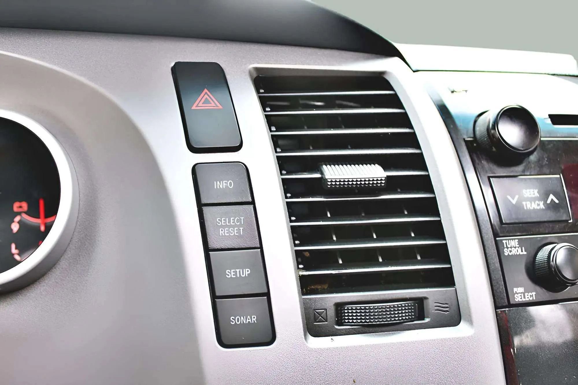 Used 2013 Toyota Tundra SR5 AWD/4WD image 34