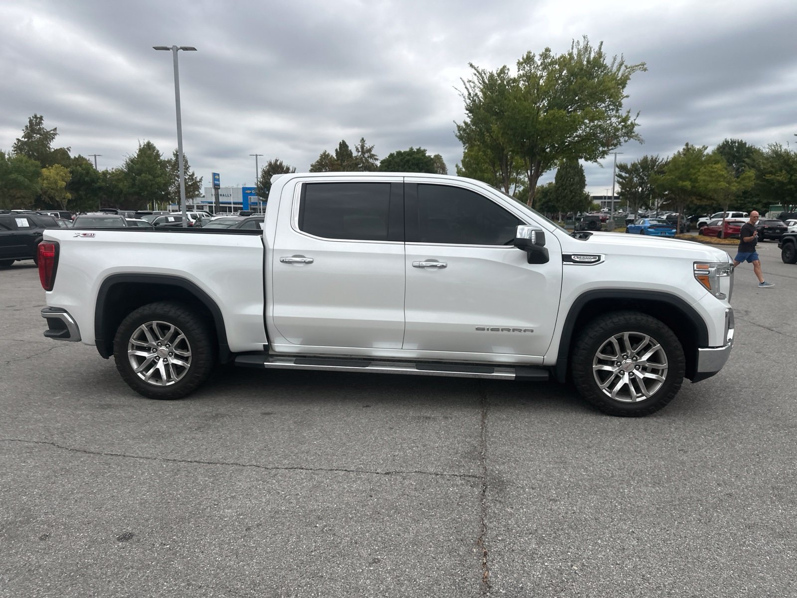 Used 2020 GMC Sierra 1500 SLT AWD/4WD image 4