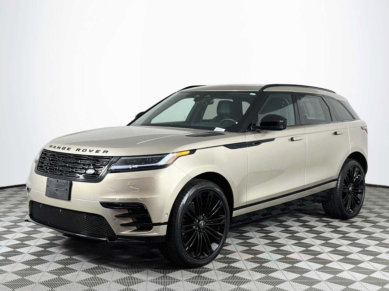 Used 2026 Land Rover Range Rover Velar Dynamic SE