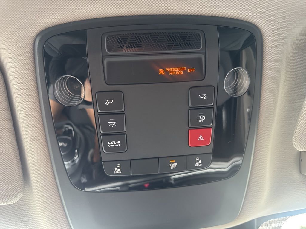 New 2026 Kia Carnival LX image 7