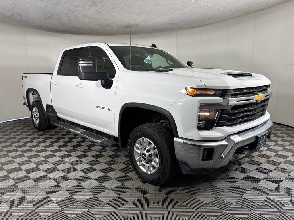 Certified 2025 Chevrolet Silverado 2500 LT w/ Convenience Package AWD/4WD image 3