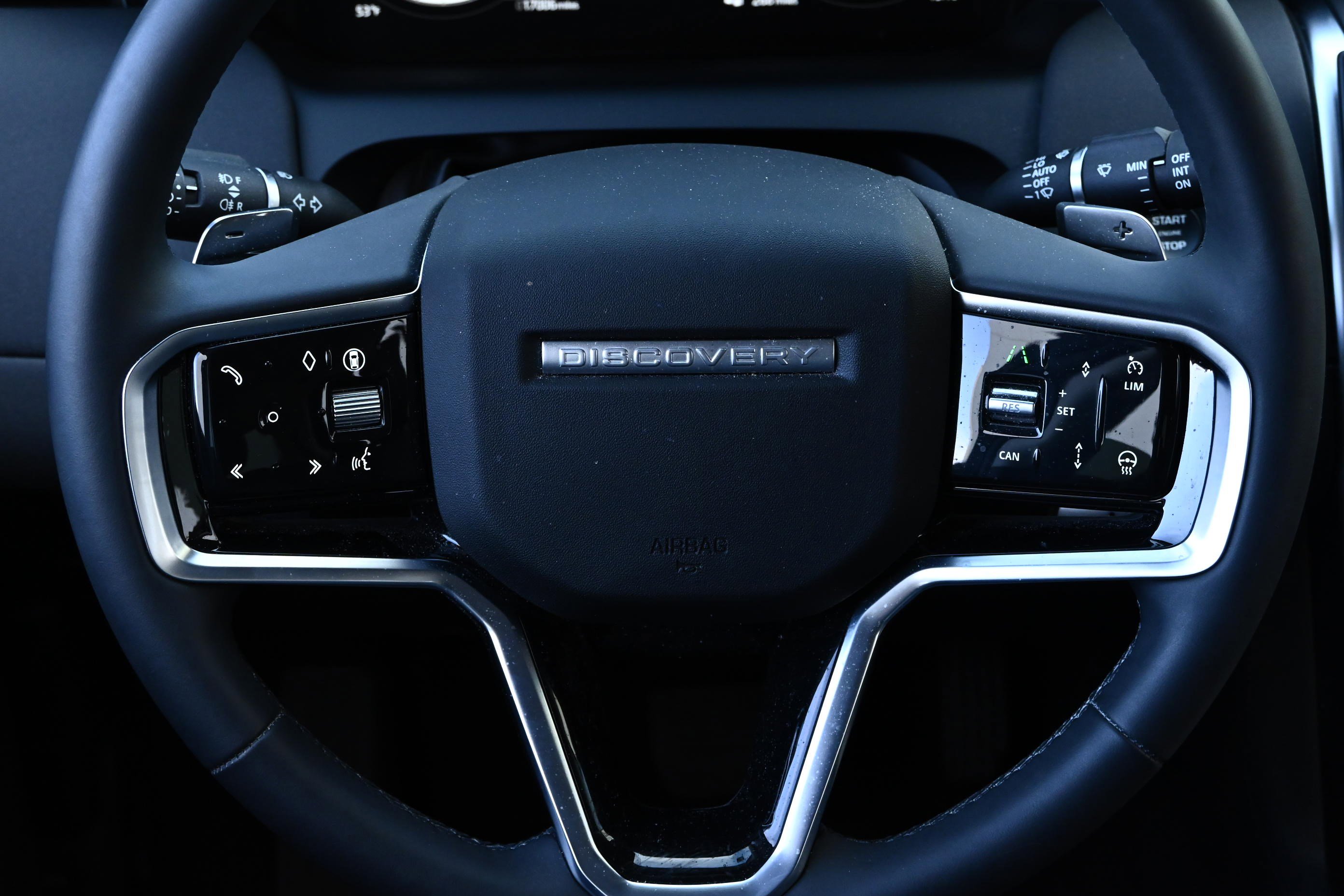 Used 2024 Land Rover Discovery Sport S image 38