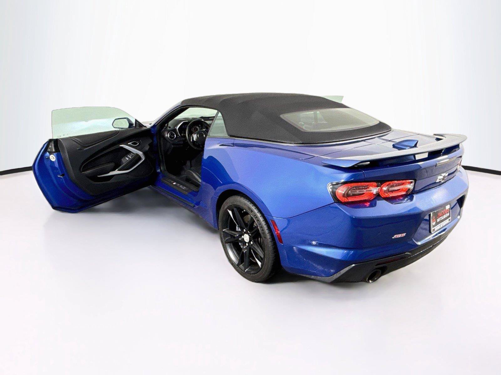 Used 2023 Chevrolet Camaro SS RWD image 39