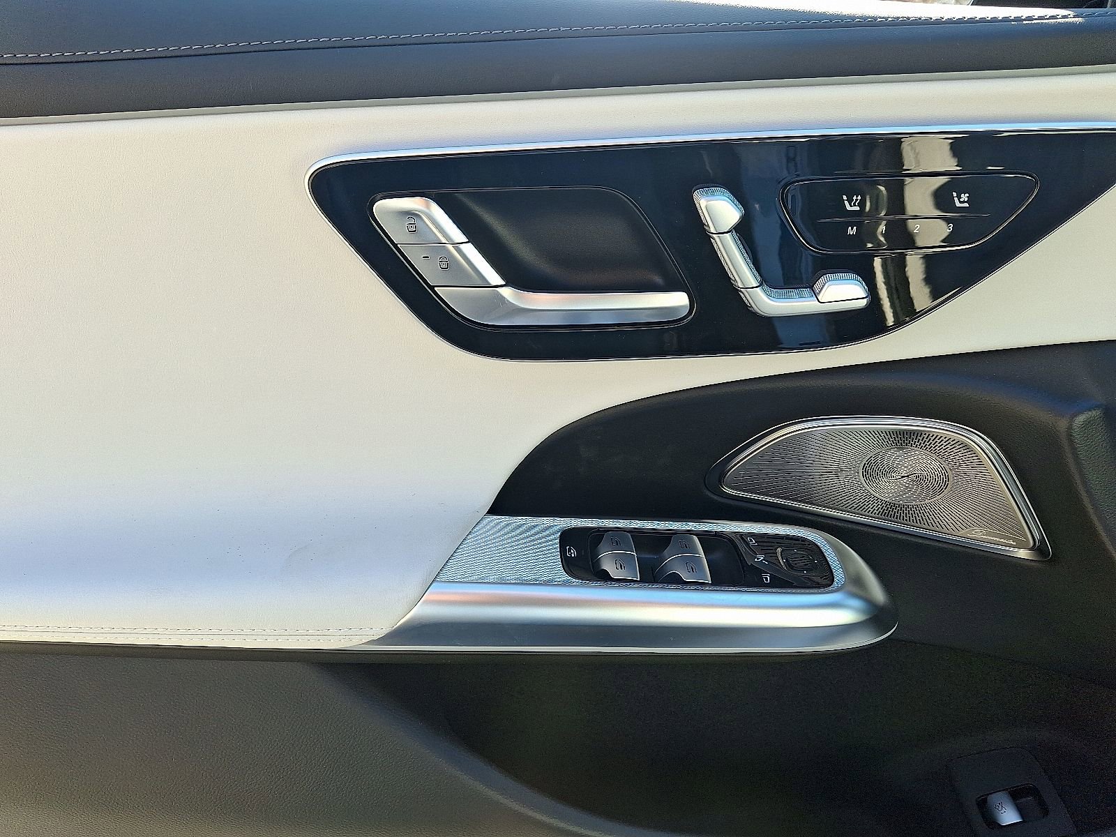 New 2026 Mercedes-Benz E 350 4MATIC Sedan image 8