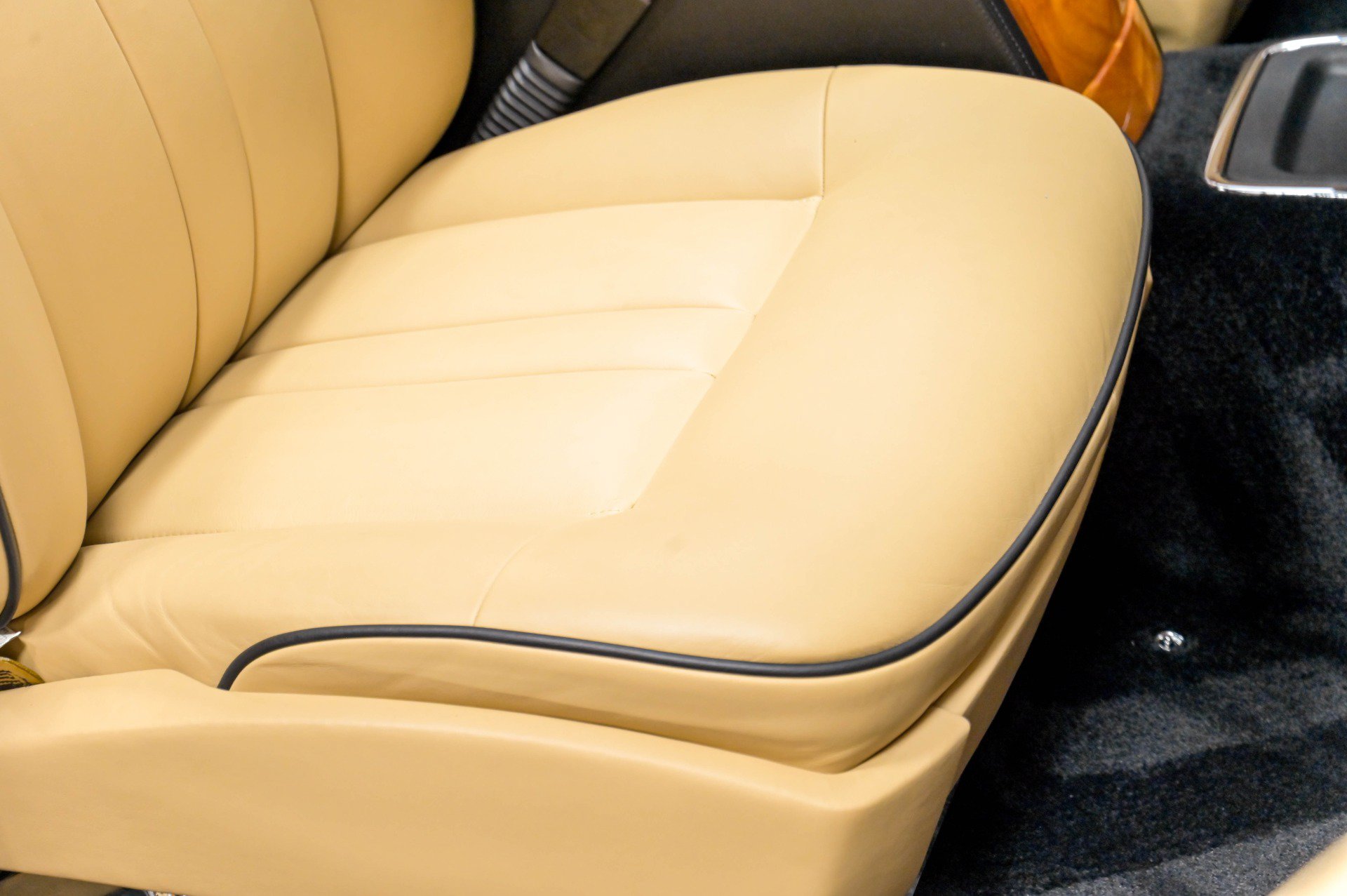 Used 2013 Rolls-Royce Phantom Sedan RWD image 27