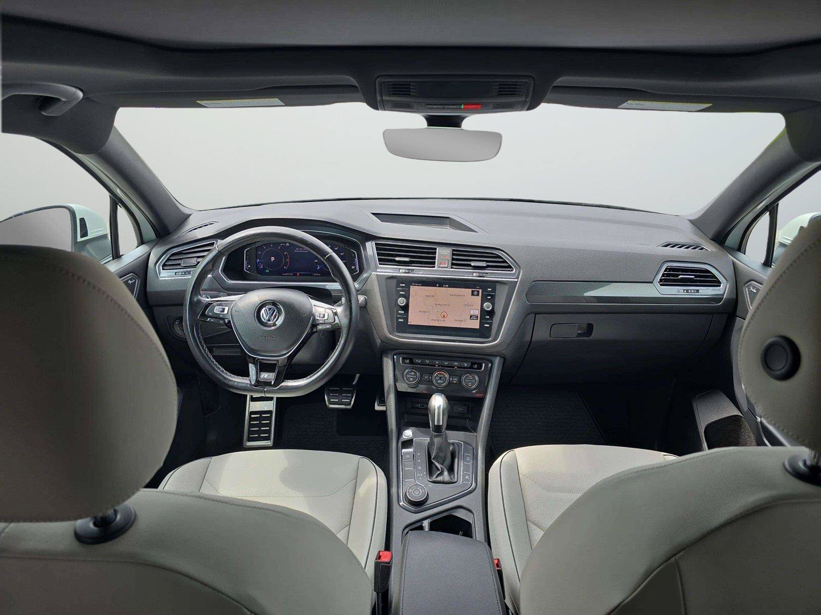 Used 2020 Volkswagen Tiguan SEL Premium R-Line w/ 3rd Row Seat Package AWD/4WD image 20