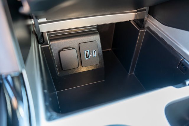 Used 2022 Ford Explorer ST w/ ST Street Pack image 32