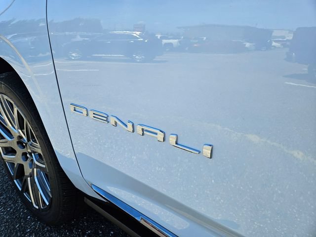 New 2026 GMC Yukon XL Denali Ultimate AWD/4WD image 10
