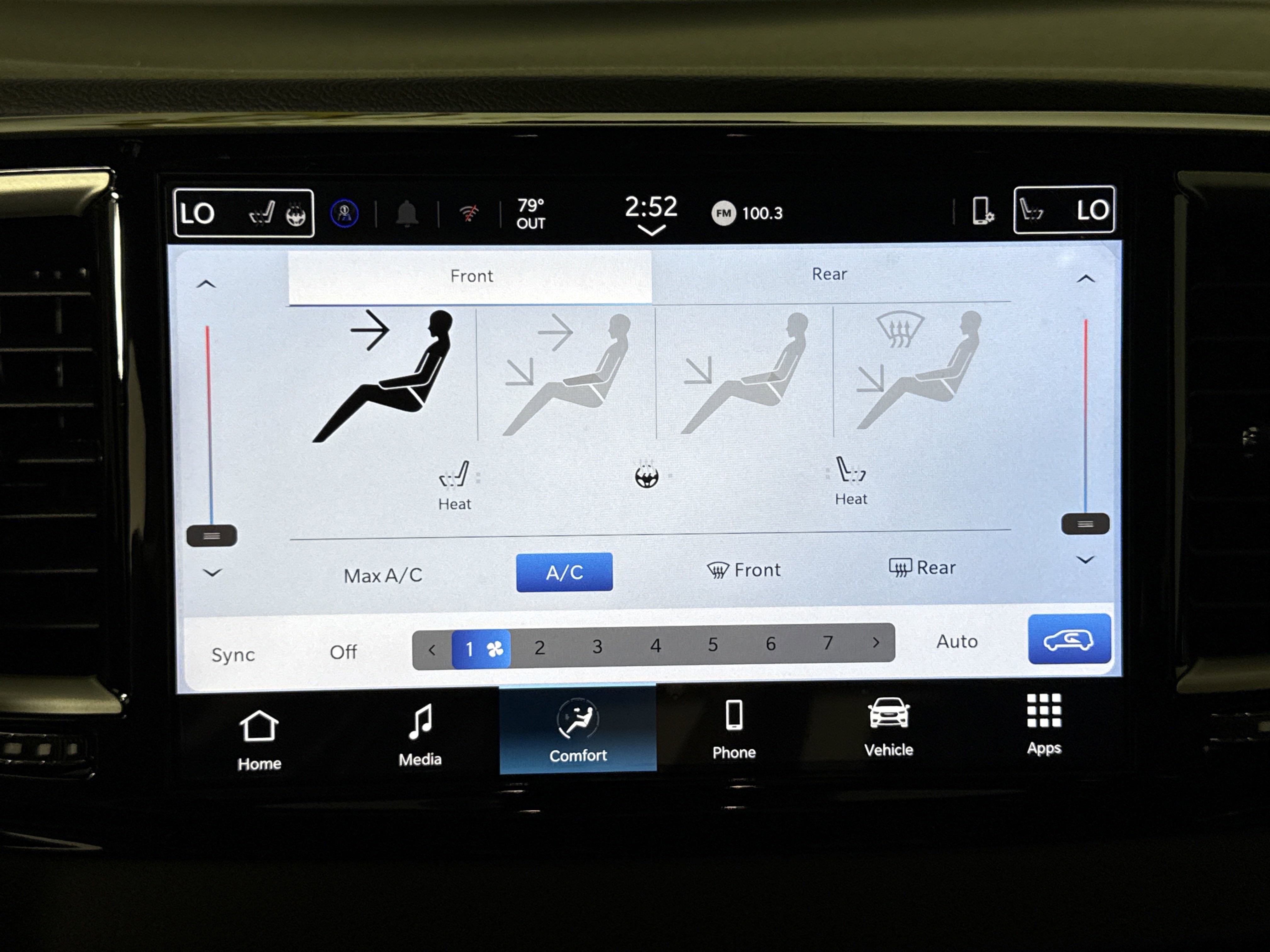 New 2026 Chrysler Voyager LX FWD image 22