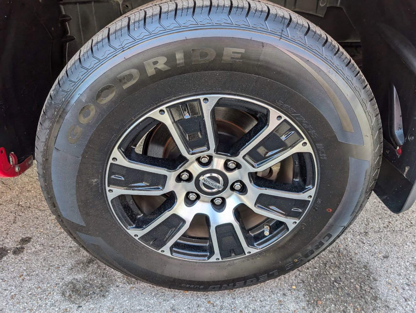 Used 2020 Nissan Titan SV w/ SV Convenience Package image 26