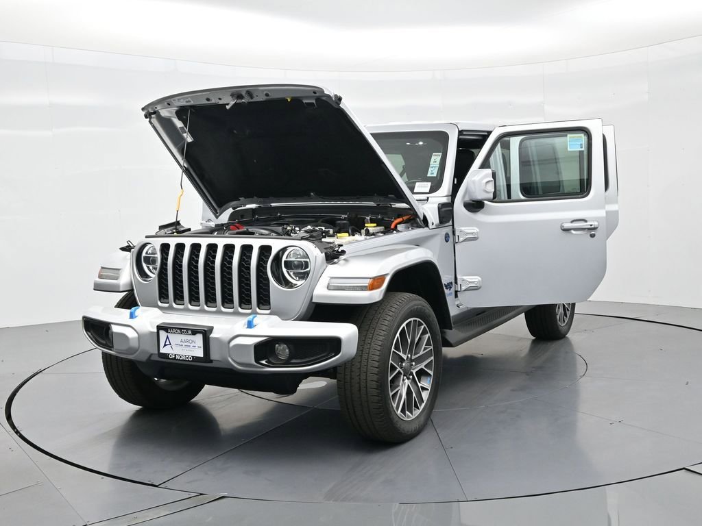 Used 2022 Jeep Wrangler Unlimited Sahara image 39
