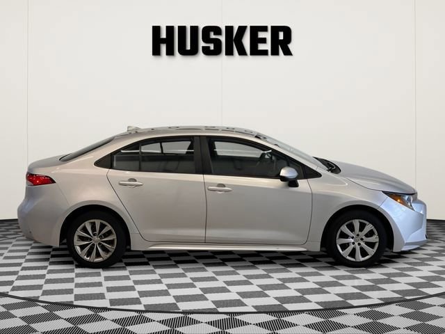 Used 2020 Toyota Corolla LE w/ Protection Package FWD image 2