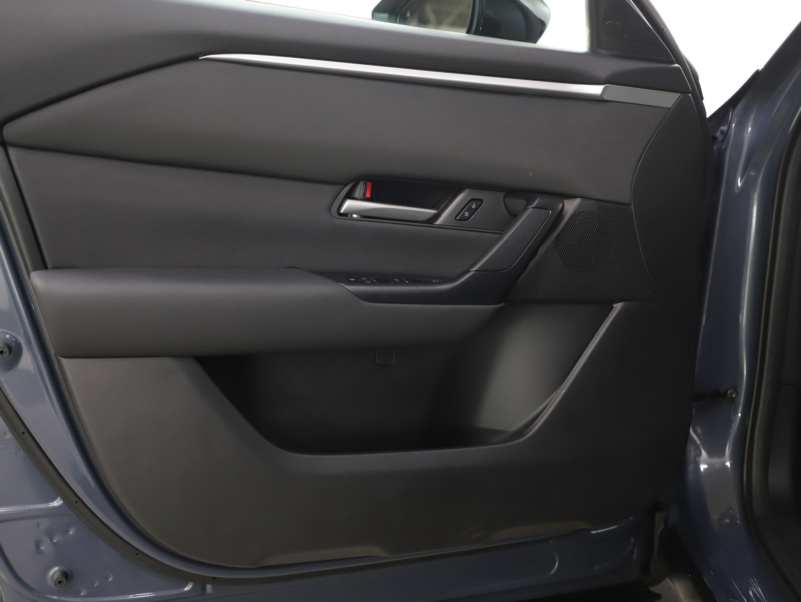 Certified 2025 MAZDA CX-50 AWD 2.5 S w/ Select Package image 19