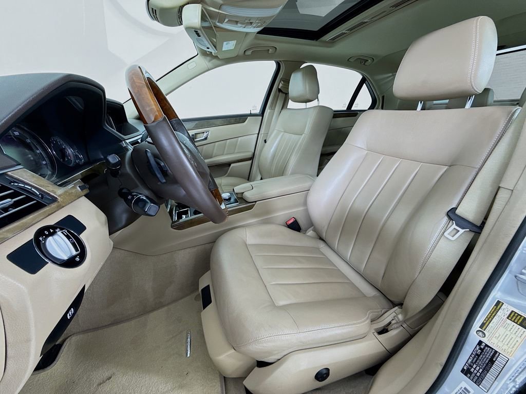 Used 2010 Mercedes-Benz E 350 Sedan image 5