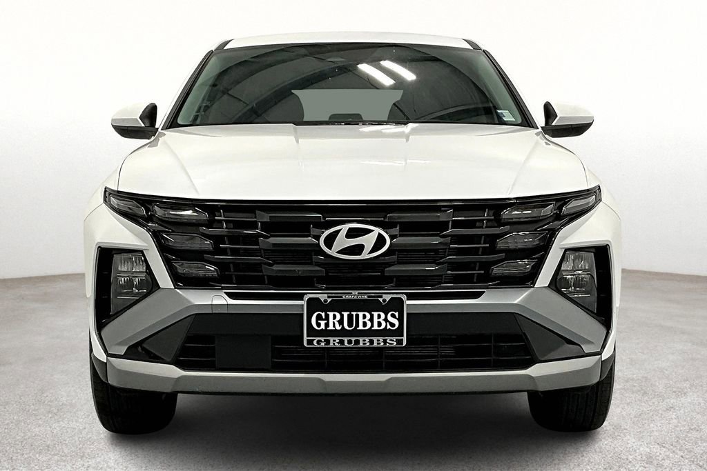 Used 2025 Hyundai Tucson SE AWD/4WD image 4