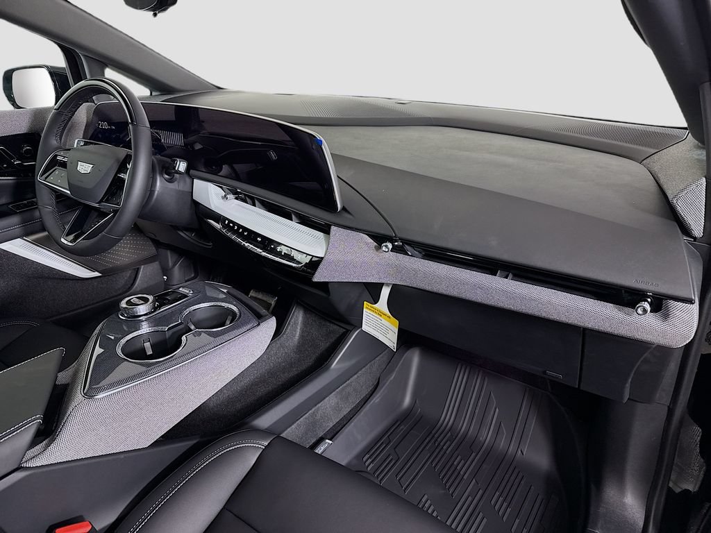 New 2026 Cadillac Optiq Luxury 1 w/ LPO, Floor Liner Package AWD/4WD image 30