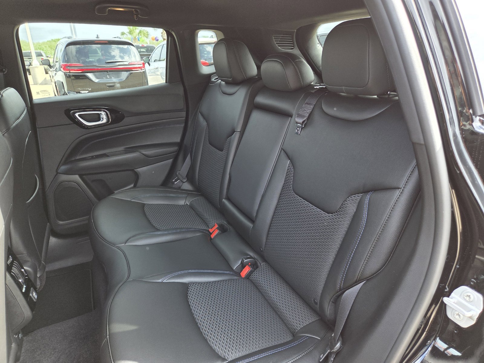 New 2026 Jeep Compass Latitude AWD/4WD image 22