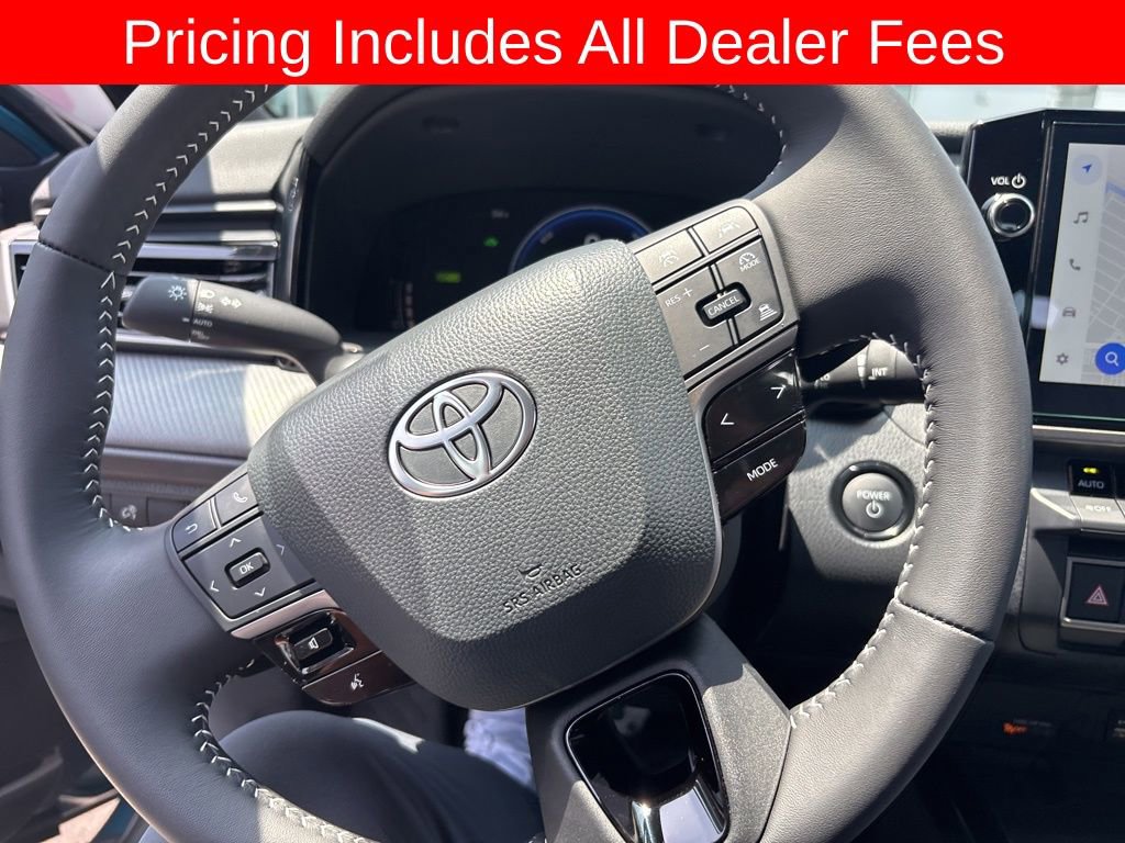Used 2026 Toyota Camry SE FWD image 8