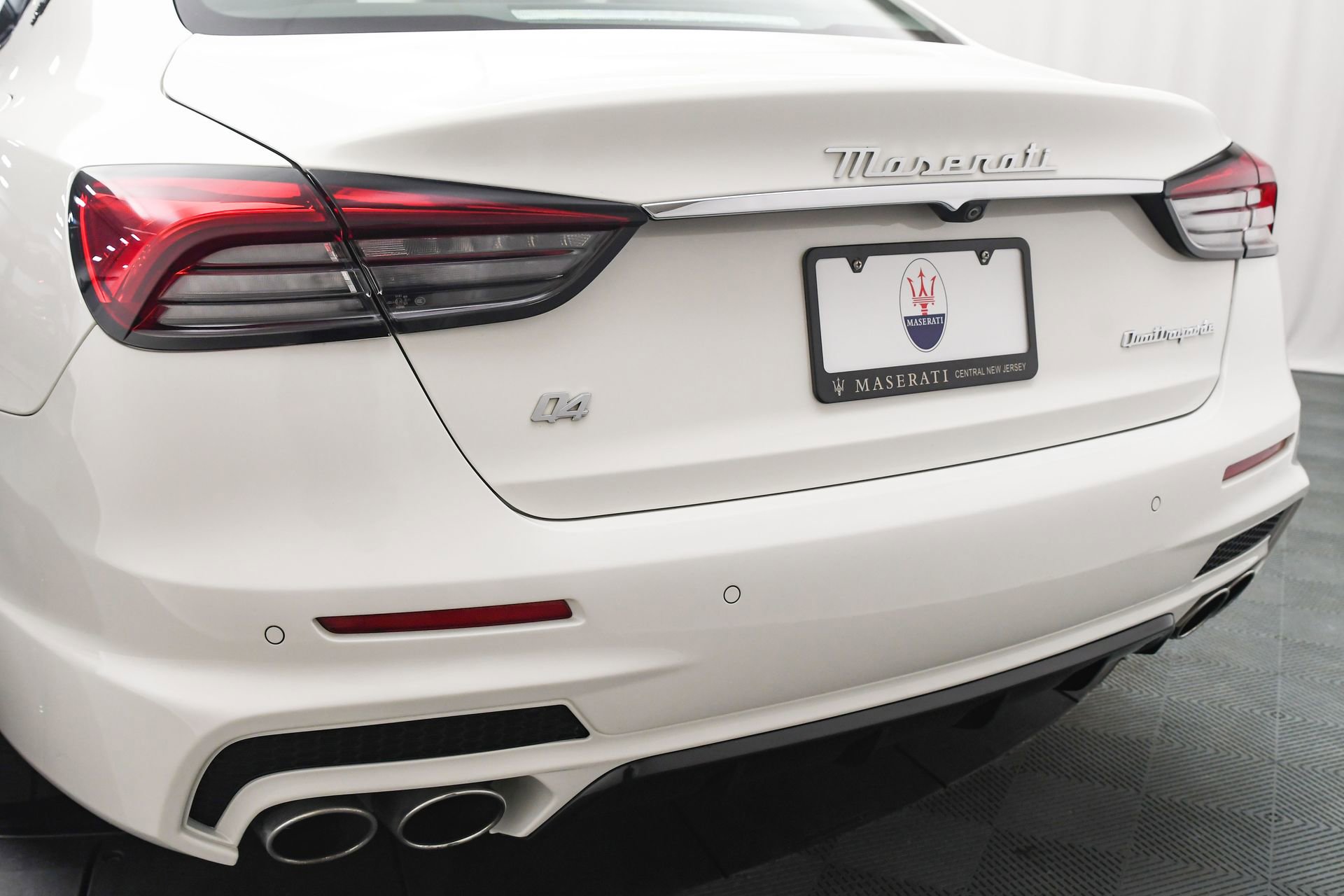 Used 2022 Maserati Quattroporte Modena Q4 image 21