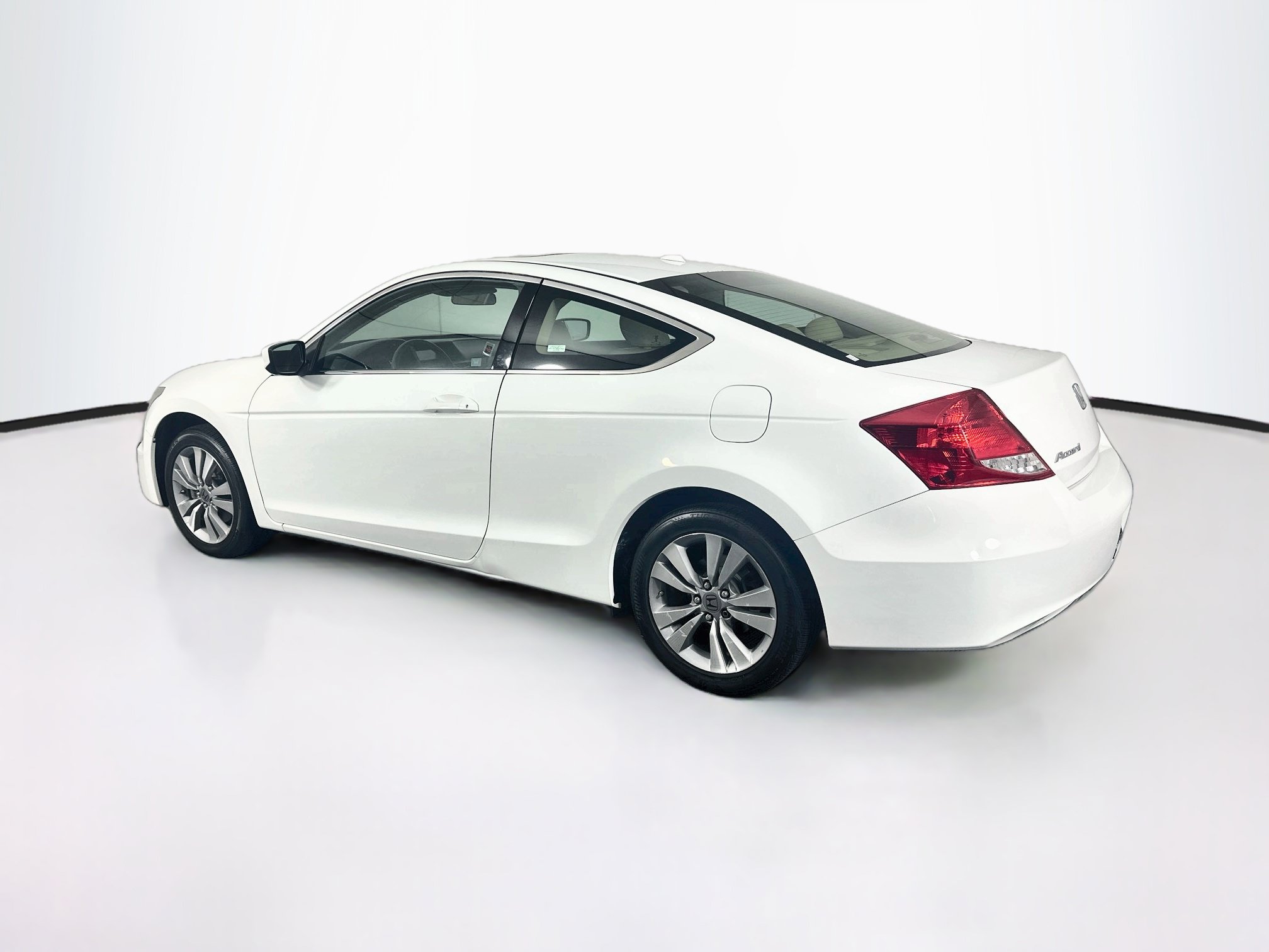 Used 2011 Honda Accord EX-L image 5