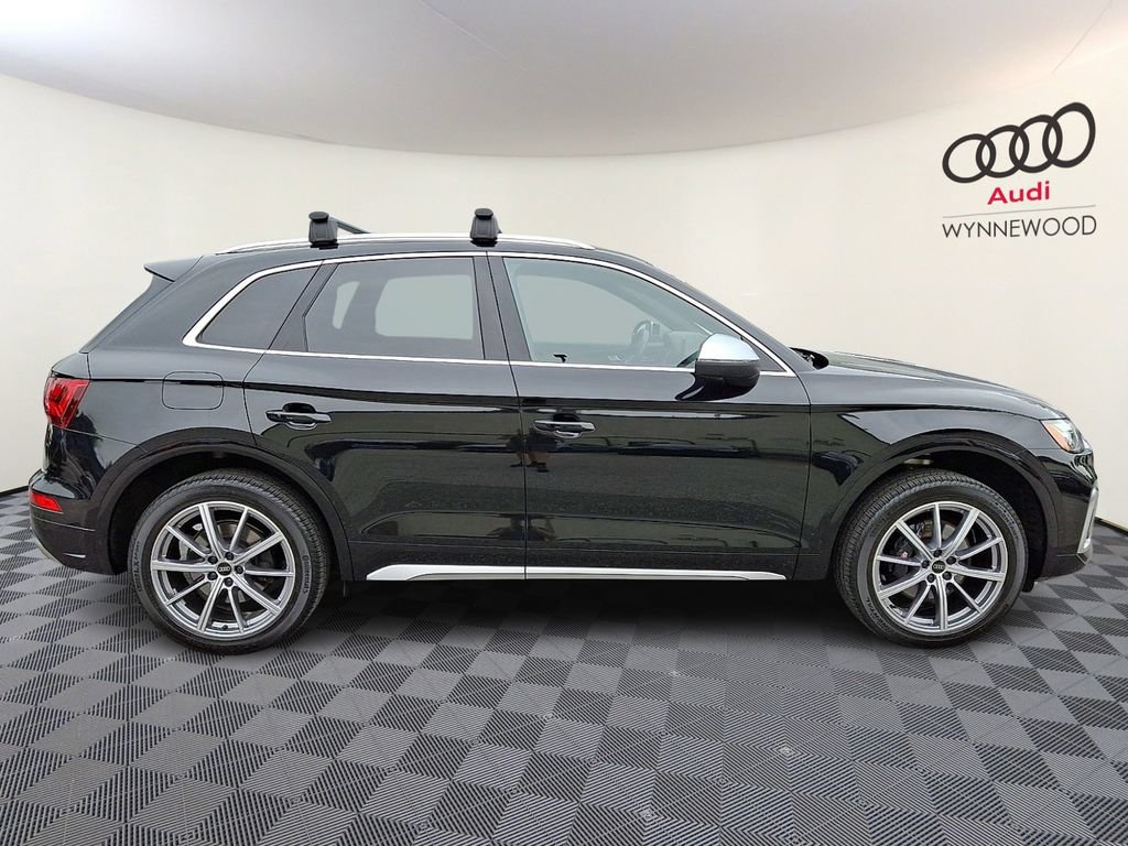 Certified 2023 Audi SQ5 Premium Plus w/ Premium Plus Package AWD/4WD image 7