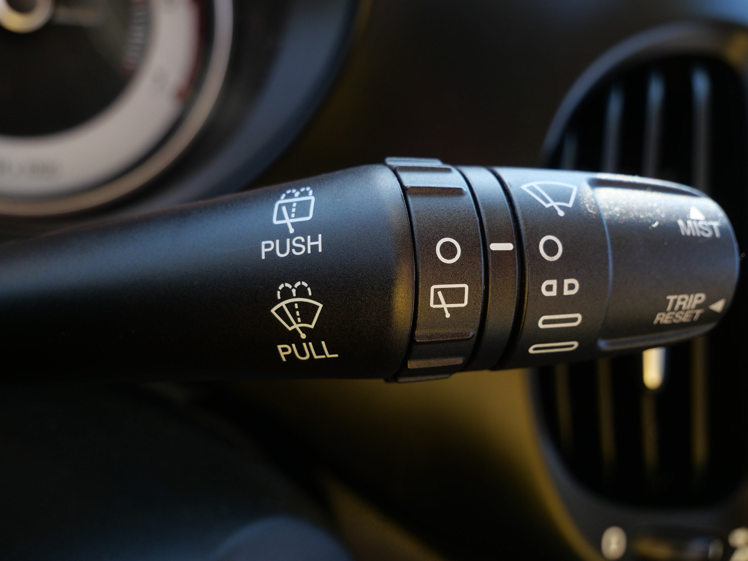 Used 2014 FIAT 500L Trekking FWD image 30