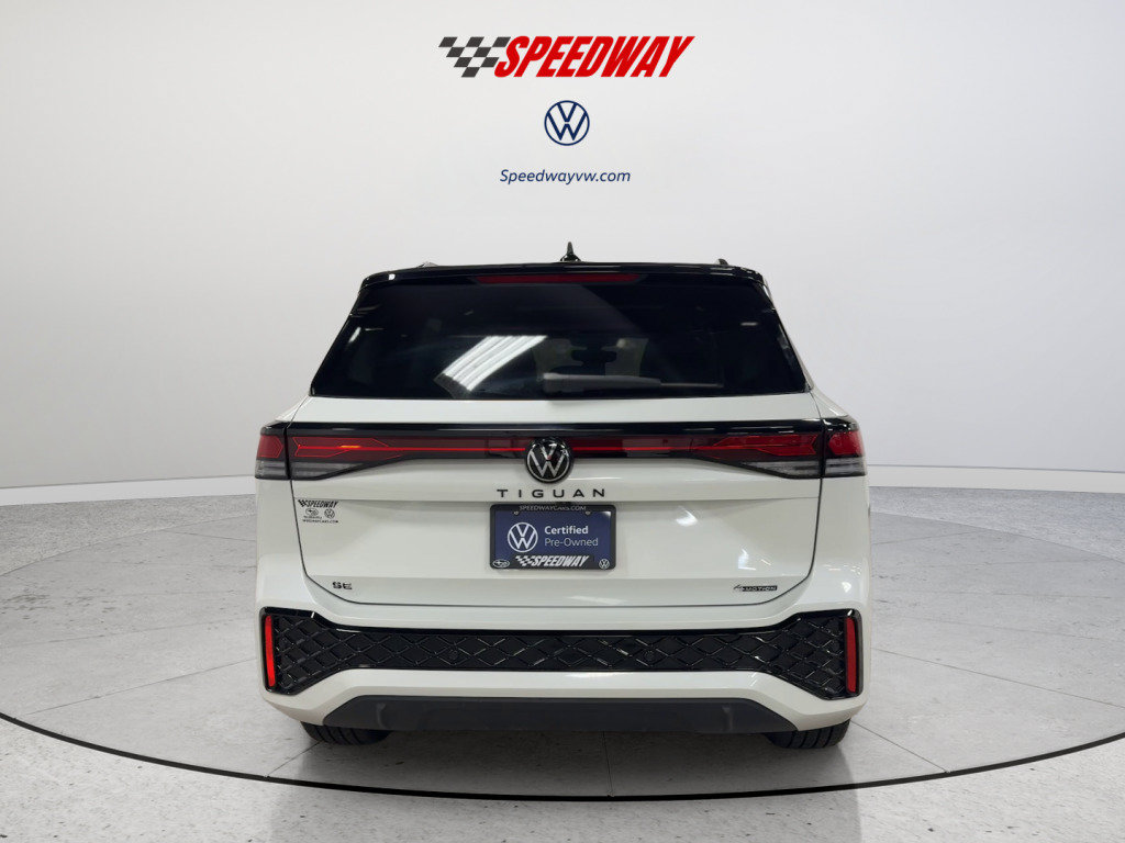 Certified 2025 Volkswagen Tiguan SE R-Line AWD/4WD image 7