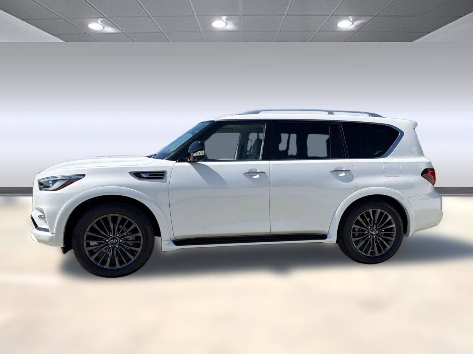Used 2023 INFINITI QX80 Premium Select w/ Cargo Package RWD image 2