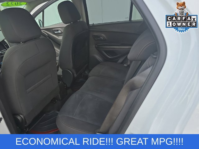 Used 2022 Chevrolet Trax LS w/ Tint and Cruise Package FWD image 29